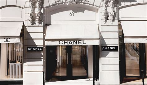 biggest chanel boutique in the world|Chanel boutiques locations.